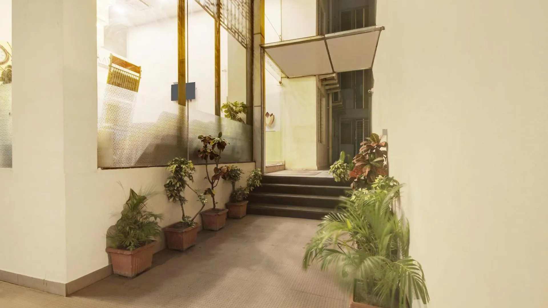 Hotel Townhouse City Center Near Mysore Palace Formerly Aavass Inn India