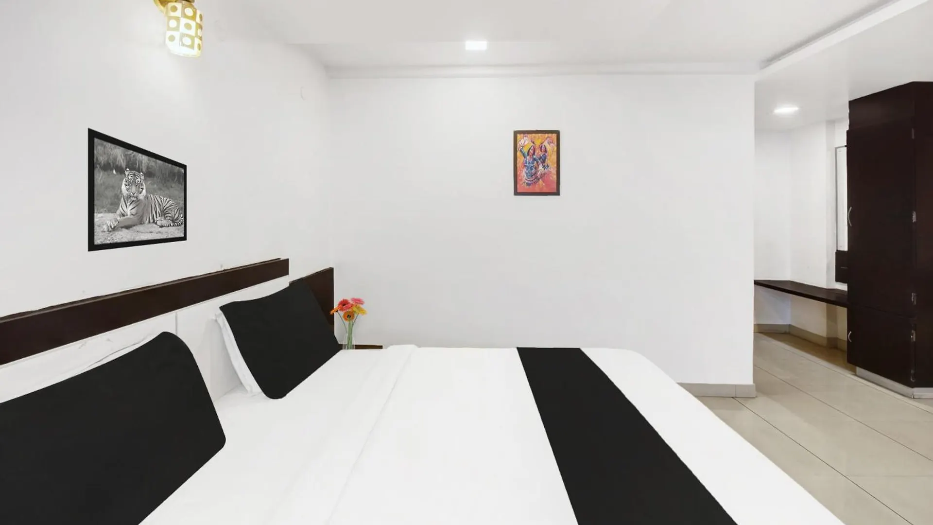 Townhouse City Center Near Mysore Palace Formerly Aavass Inn 0*,  India
